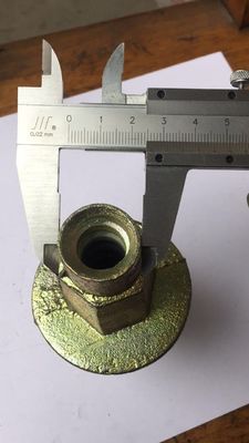 Cor amarela/da prata andaime dos acessórios φ17mm Casted que zinca o bujão da água de 0,54 quilogramas fornecedor